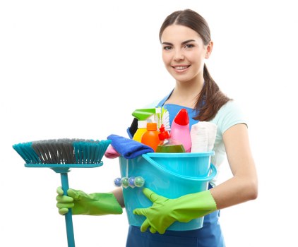 Professional cleaning of a residential communal entrance area